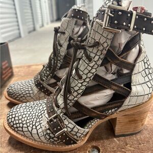 Freebird by Steven Croc Pattern Heeled Boots in Cream and Brown “Cheyenne”